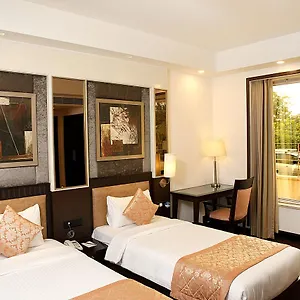 4* Hotel Inde Vista Woods Huda Centre,